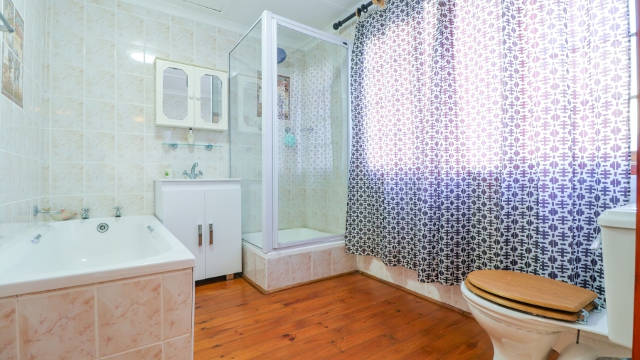 10 Bedroom Property for Sale in Dana Bay Western Cape